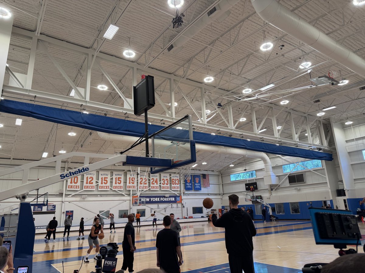 bendickson__'s tweet photo. At Knicks practice six days before the start of the NBA Finals. https://t.co/TDWgOGmsQi