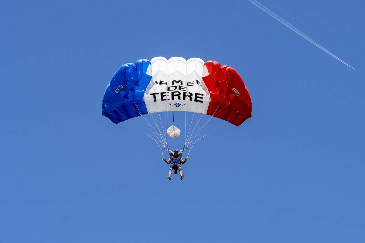 1er_RTP's tweet photo. 🪂 Challenge Marty au 1er RTP

Les 27 et 28 mai, 9 unités se sont affrontées lors d’une compétition de précision d’atterrissage en hommage au parachutiste de 1ère classe Bertrand Marty, ancien militaire du régiment disparu en 2005.

🥇 @3eRMAT 
🥈 @ecoledestap 
🥉 1er RTP https://t.co/gS4uCNmU16