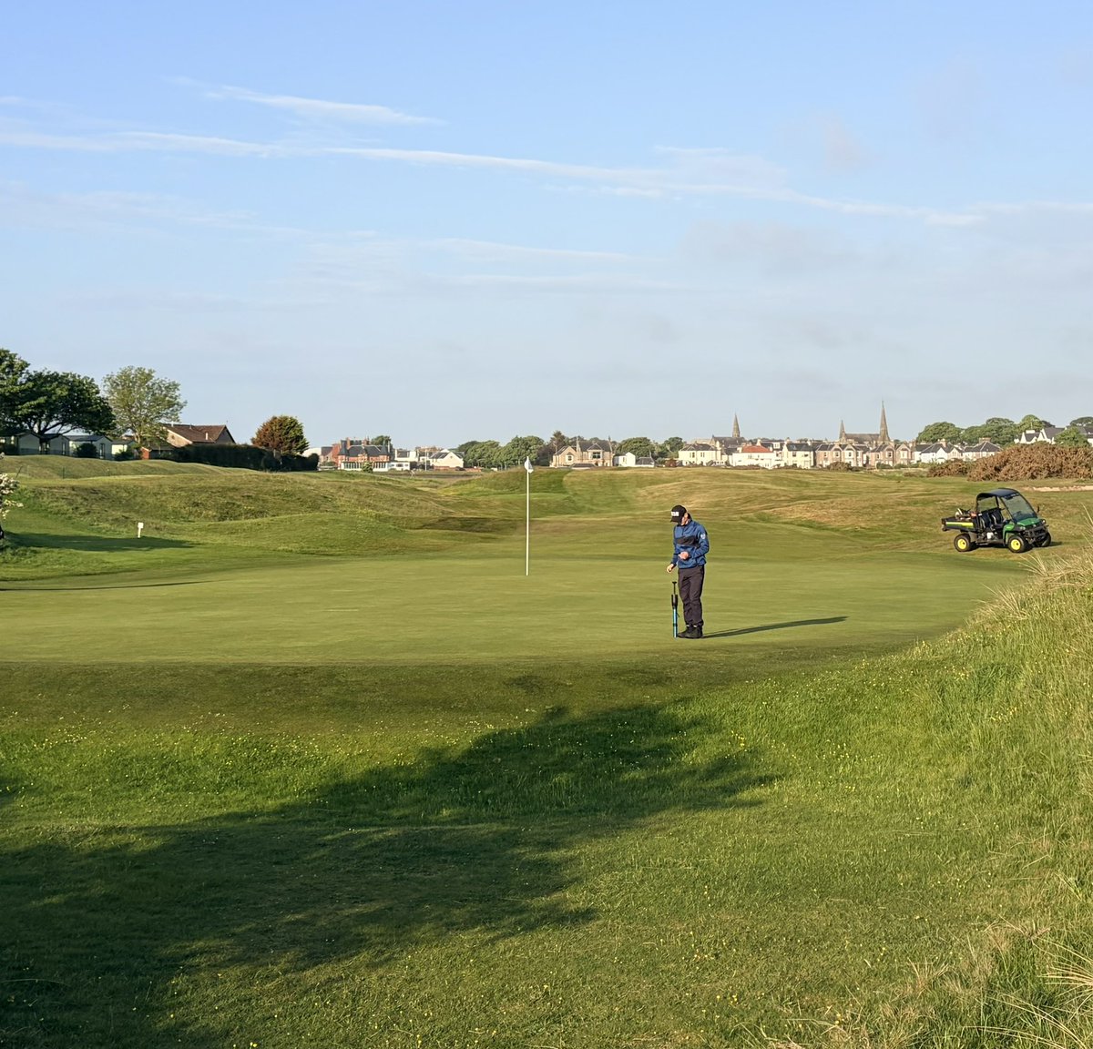 Berry97's tweet photo. 1/2 Like most courses at the minute, our irrigation system is working hard through the night, while the water bowser continues to target areas without irrigation and assist with seed germination.

#LevenLinks https://t.co/eIcwNrvKgl
