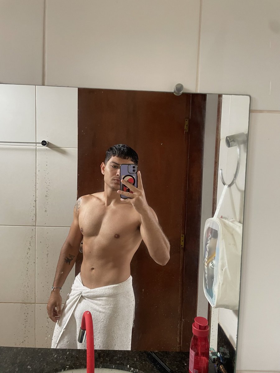 _pedrolessas's tweet photo. 💦 https://t.co/J1ZdWqQvld