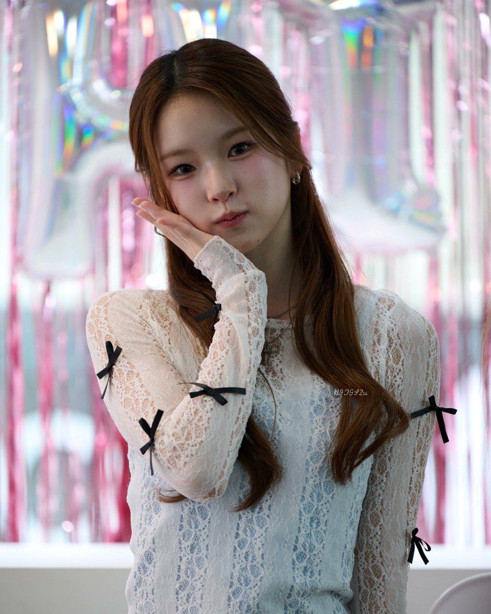 choco012486's tweet photo. 260428 1주년 카페이벤트
HITGS 이유🌸

#HITGS #힛지스
#IYOO #이유 https://t.co/tw2QyVWGjk