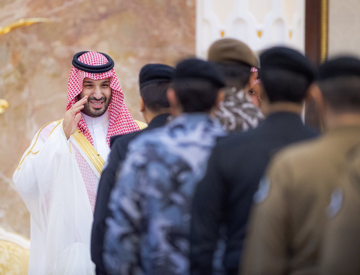 1msm4's tweet photo. مشرق العيد في وجهه وبأم��ه ضوى
فارسٍ صاغ من وهج الطموح السنين

سيّد المجد لا قاد الوطن واستوى
خلا التاريخ يكتب -مجدنا من اليمين- 
🇸🇦

#م_س_م https://t.co/HKfhXfYZTv