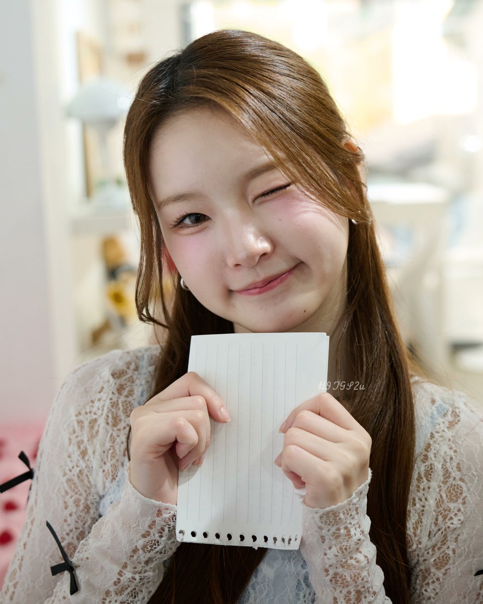 choco012486's tweet photo. 260428 1주년 카페이벤트
HITGS 이유🌸

#HITGS #힛지스
#IYOO #이유 https://t.co/YW5ruc7Bqx