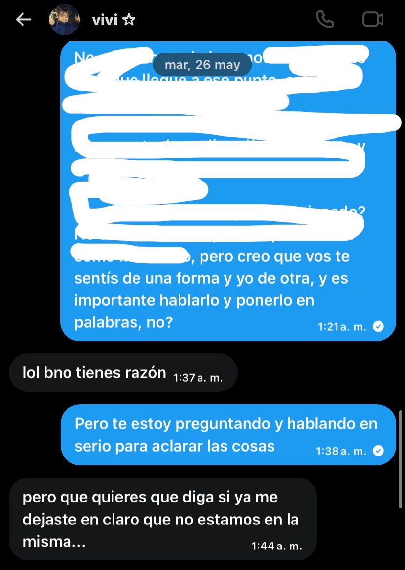 xunowv's tweet photo. Amiga this you? La que ignoró que te dijo clarito q no quiere ser tu novio, y la que actuó como nena inmadura no queriendo hablar como ADULTA 

Y q encima tiene amigas inmaduras q le llenan la cabeza con el horóscopo byeeeee me reí https://t.co/OxHAc7aShm