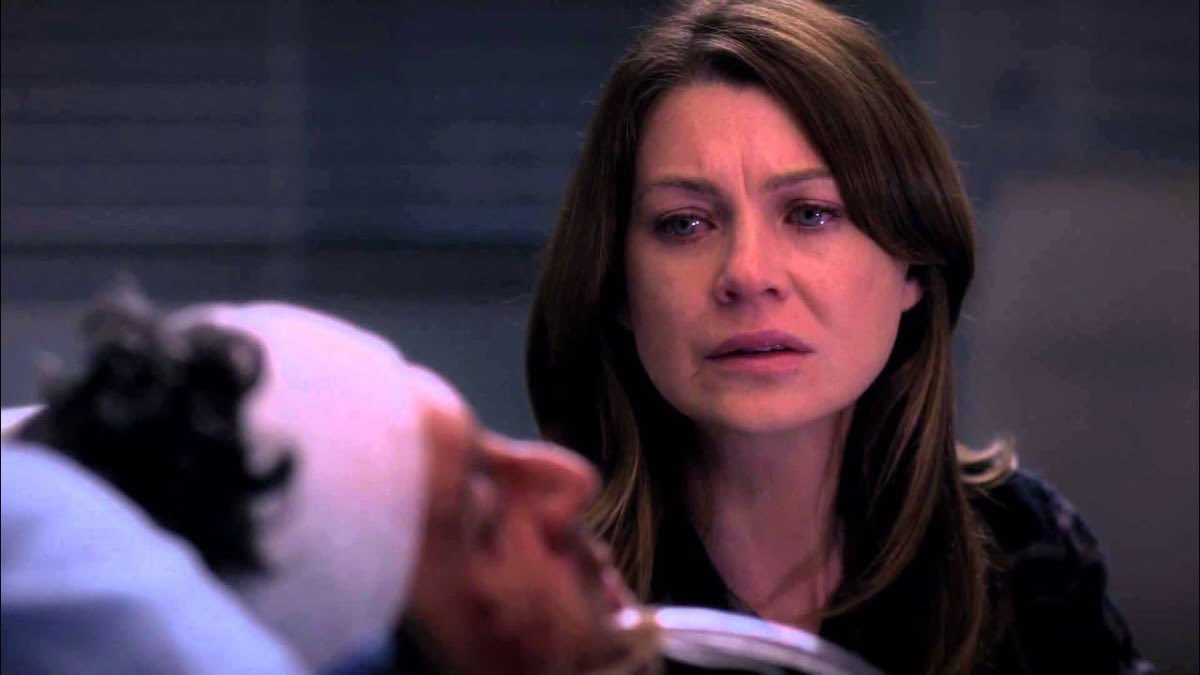 conradssbelly's tweet photo. Derek Shepherd, I will never get over your death💔It’s by far the most heartbreaking scene to watch. Seeing you like that, watching Meredith’s pain, and the moment she finally gives you permission to go... it absolutely shatters me every single time

#merder #greysanatomy https://t.co/1HsUJZbWHd