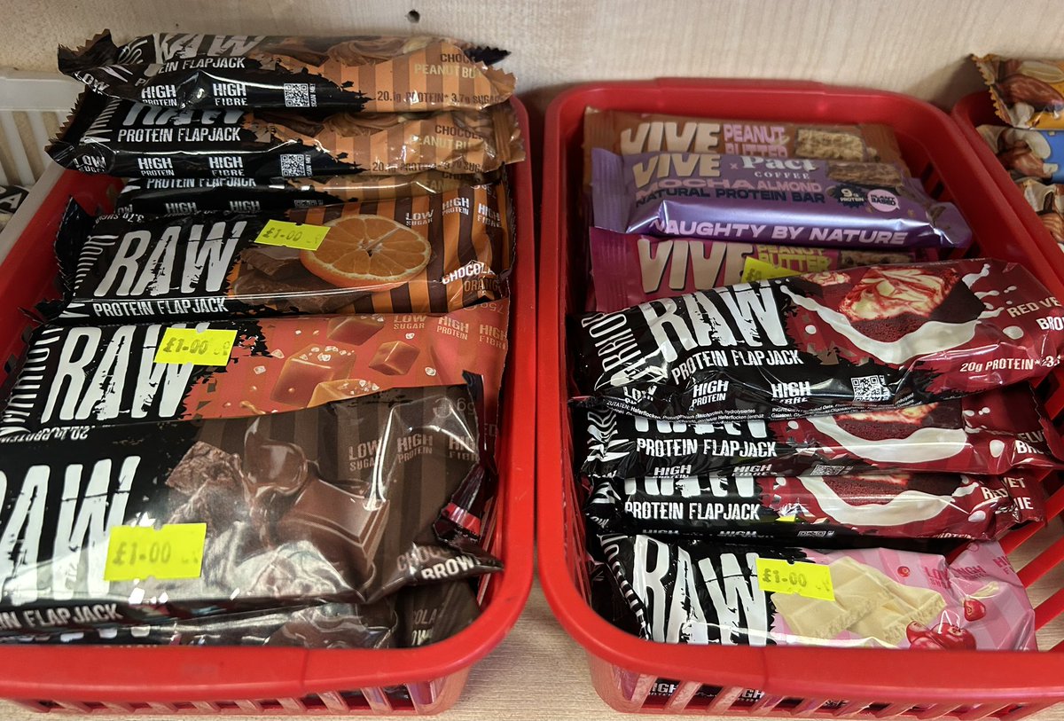 SCScrapstore's tweet photo. 🔥PROTEIN BARS NOW IN STOCK 🔥
Prices start from 50p to £1.00 Each!

🔥 PROTEIN DRINKS 🔥
BUY 1 GET 1 FREE, 
Mix and match, cheapest one free

Swindon Children's Scrapstore
Unit 7 Bramble Close, 
Elgin Industrial Estate, 
Swindon, SN2 8DW 

Tuesday to Friday 10-4pm and Sat 10-2pm https://t.co/NOaWKUPXGL