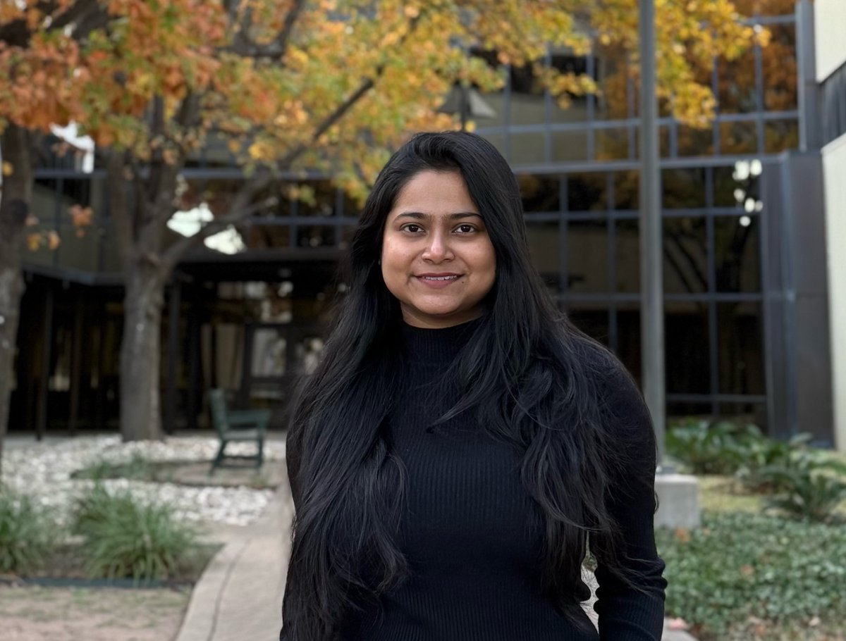 UTGeophysics's tweet photo. #UTIG &amp; @txgeosciences doctoral student Sohini Dasgupta is a recipient of a 2026-2027 UT Chevron Energy Graduate Fellows Award. Read more about Dasgupta’s research and the other awardees: https://t.co/T3Z6YTyzuY https://t.co/BgrQNdDs0O