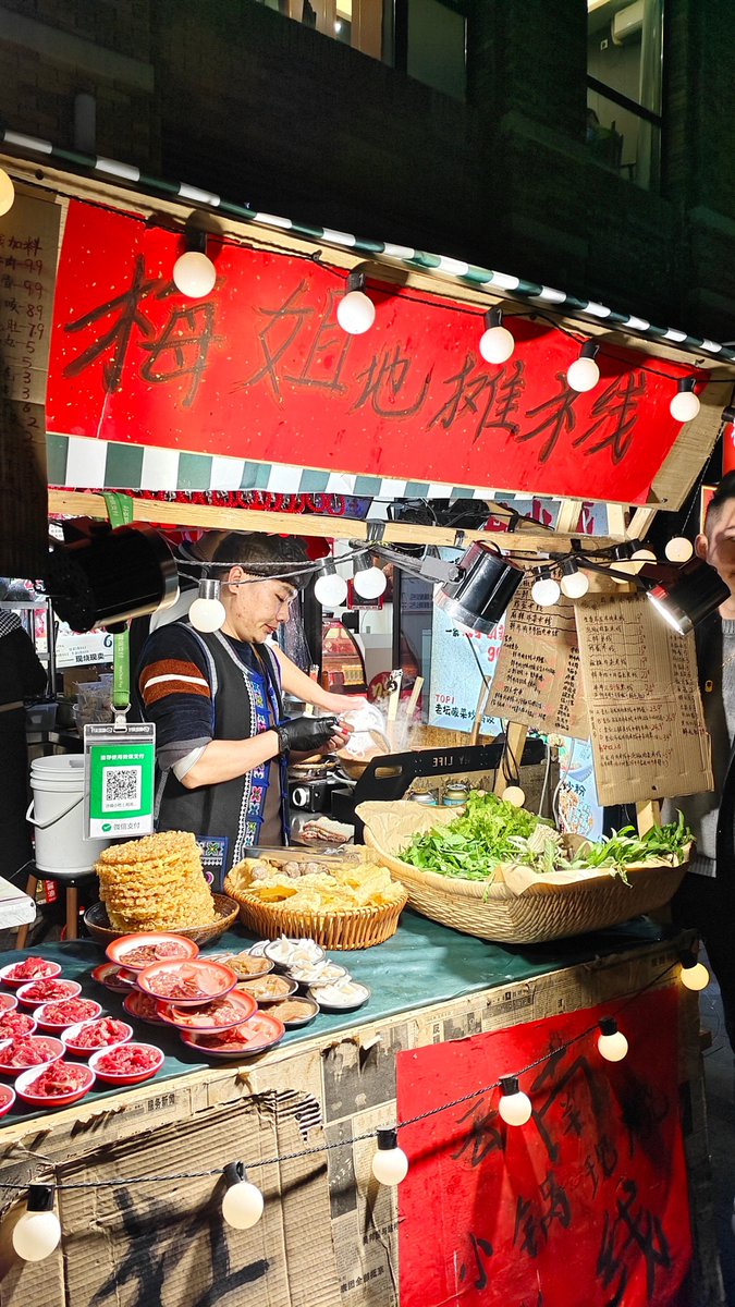 ltrascal's tweet photo. Just grabbed warm miso soup + fresh takoyaki from the street stall—autumn comfort in every bite! https://t.co/9zeadphFHv