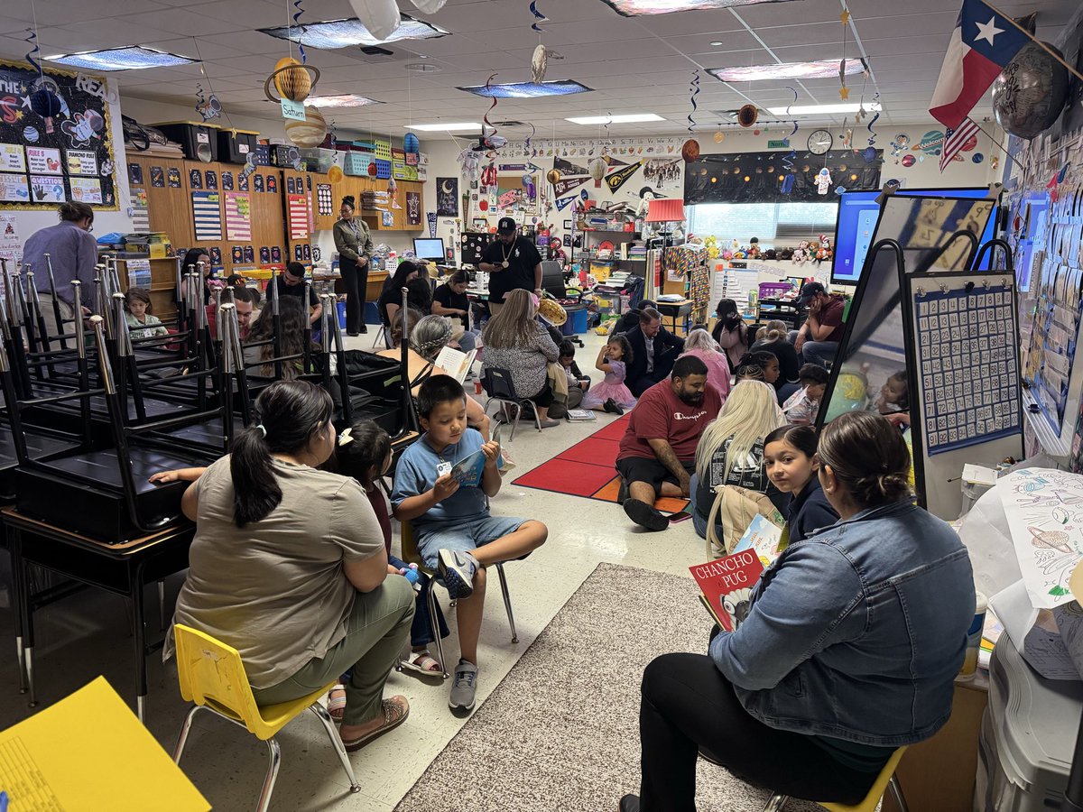 MissMerari's tweet photo. Our End of Year Read Out was one for the books 📚 

Families were invited to read with their students and students were able to showcase what they’ve learned this year 🦬 https://t.co/L4MQr6lS4n