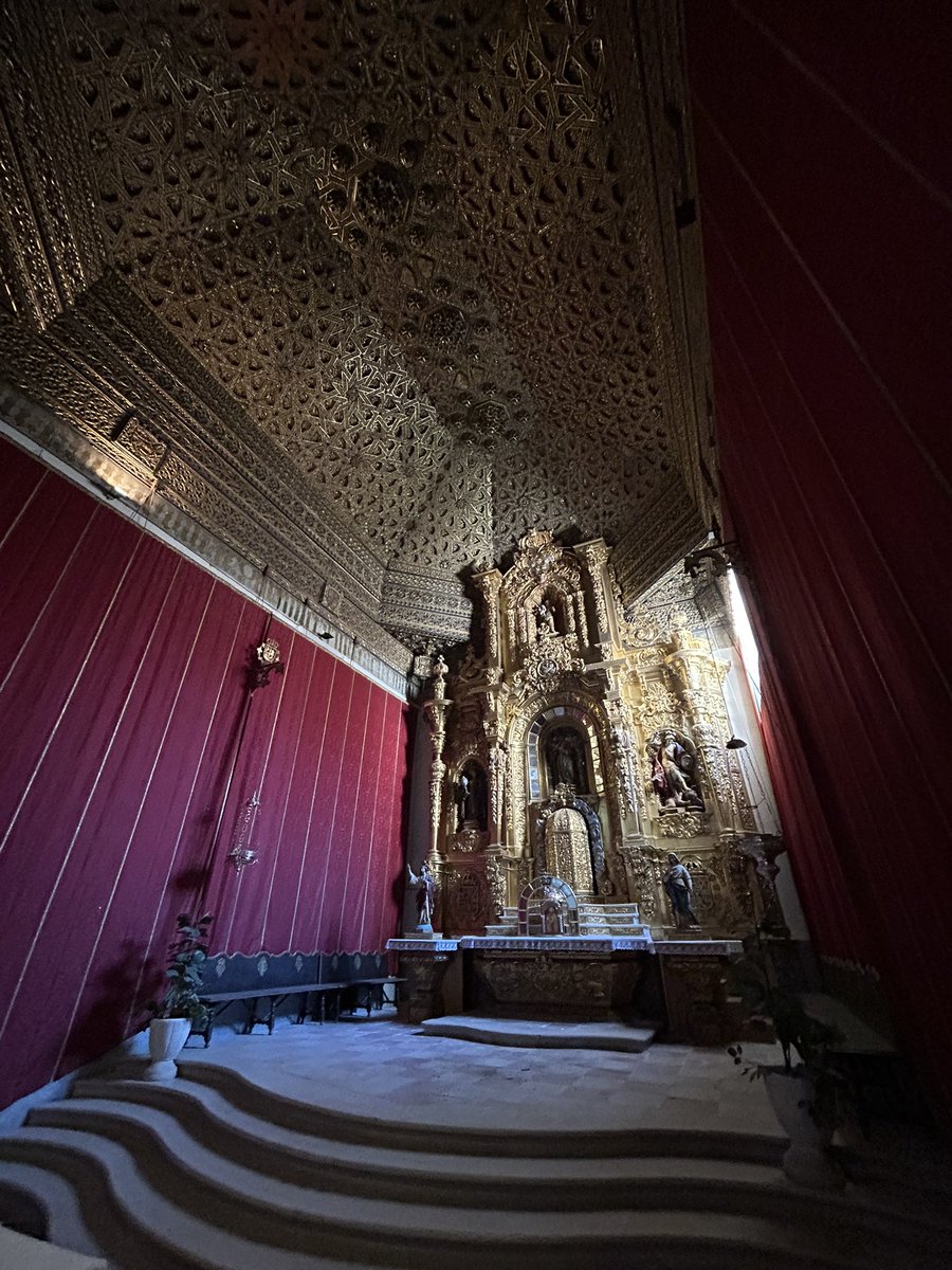 DieVerargerte's tweet photo. Si visitáis Segovia no os debéis perder el Monasterio de San Antonio el Real, es muy poco conocido y es una maravilla https://t.co/3Zbf0l0IFr