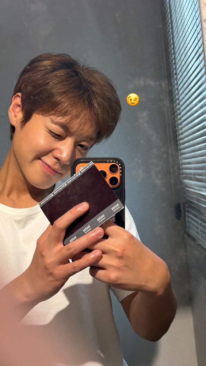 lee kang ੈ tweet media