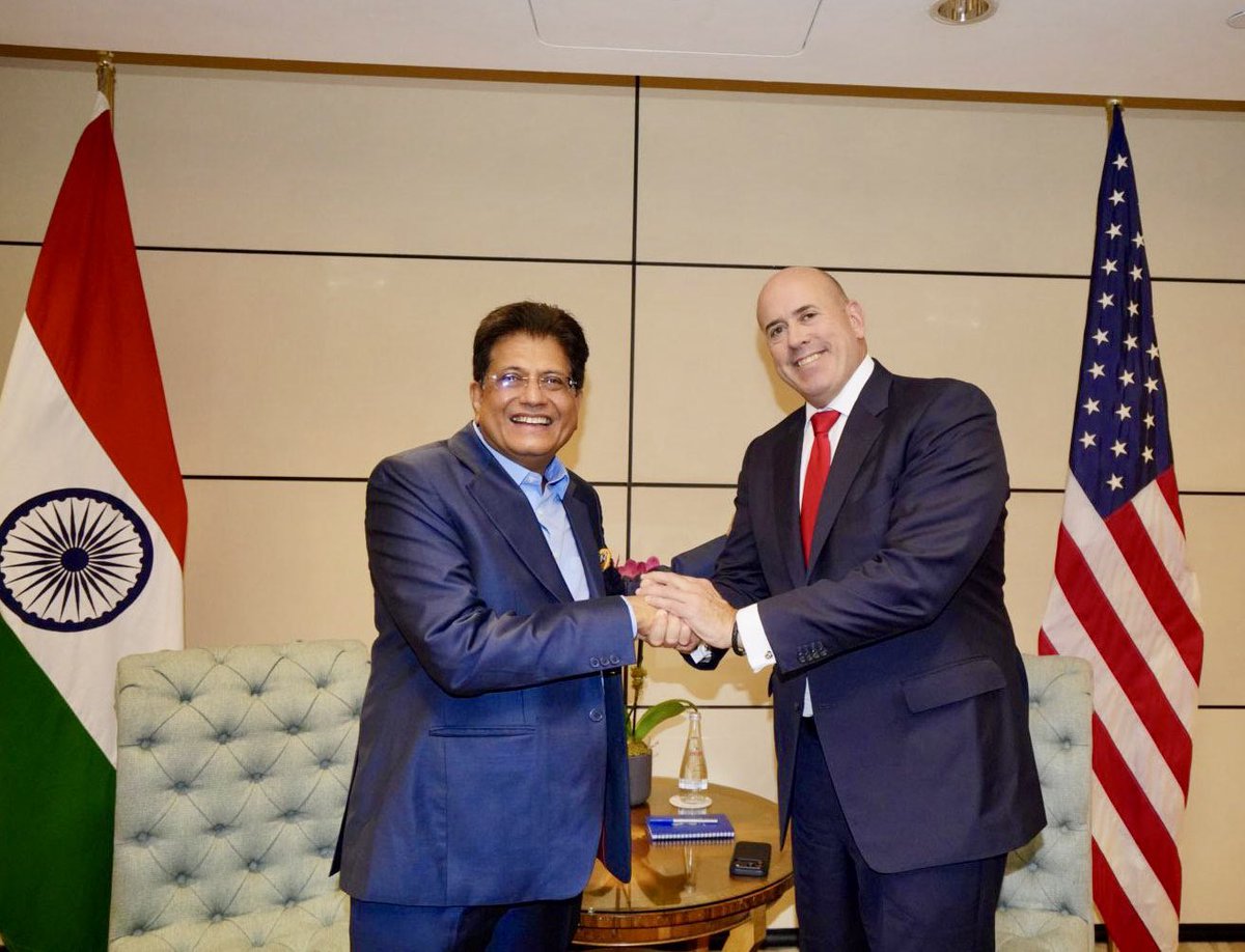 PiyushGoyal's tweet photo. Met Mr. Harvey M. Schwartz, Chief Executive Officer and Director, the Carlyle Group, @OneCarlyle.

As one of the world's leading global investment firms, we discussed opportunities across India's diverse and emerging sectors underpinned by strong macroeconomic fundamentals and policy stability.