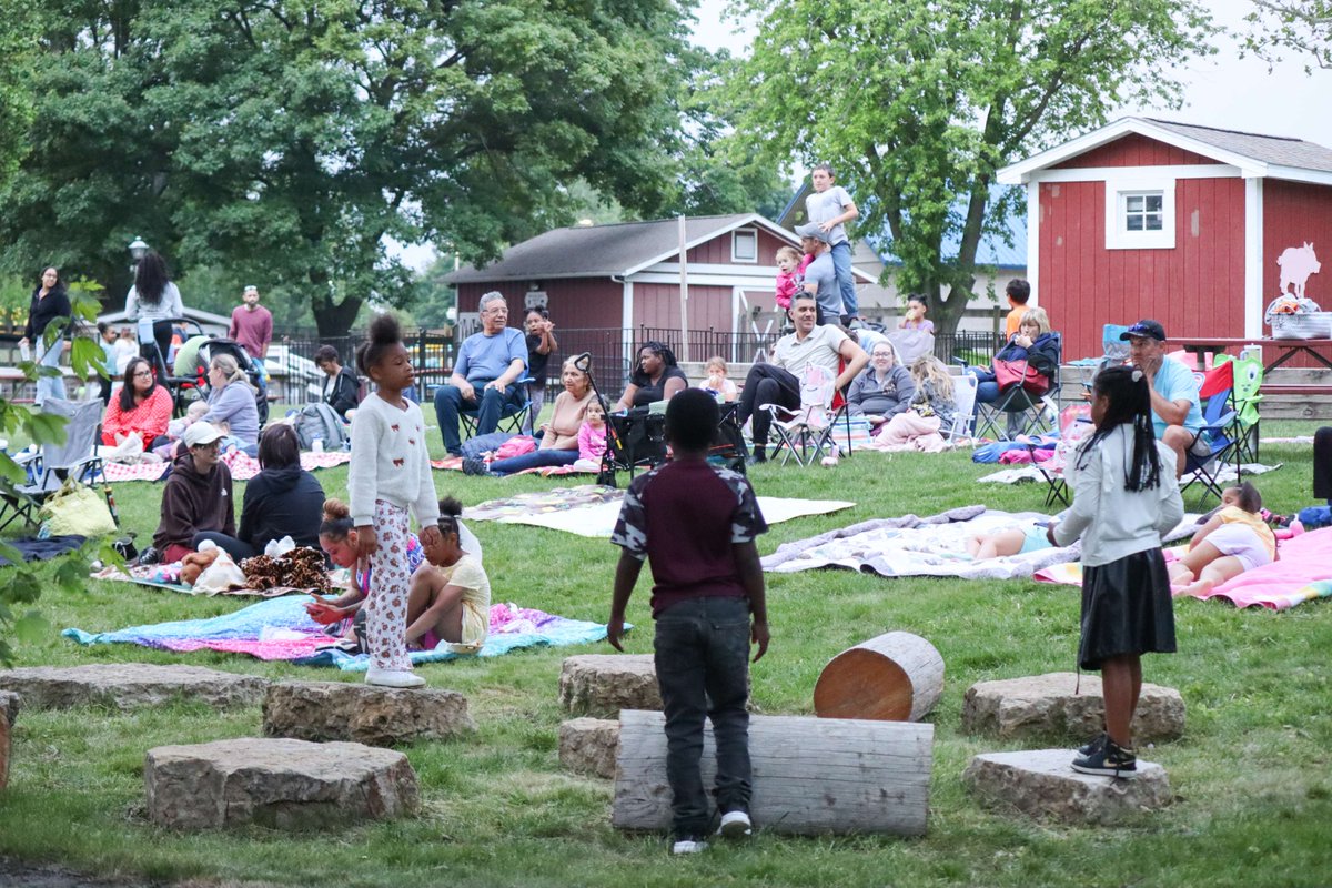 champark's tweet photo. 🎞️🐮Kick off our first Moo-vie Night at the Farm of the summer with The Lorax! 

Free!

📅 May 29
⏰ 8-10pm
📍 Prairie Farm

 #MooVieNight #PrairieFarm #TheLorax #ChampaignIL #ChampaignParkDistrict https://t.co/CoVMgGh4dn