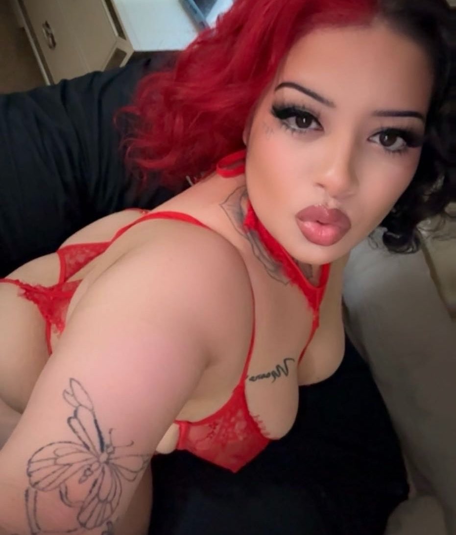 MiamiiRedd's tweet photo. @Lewd_D3mon I can help https://t.co/PBKw83Sw0e