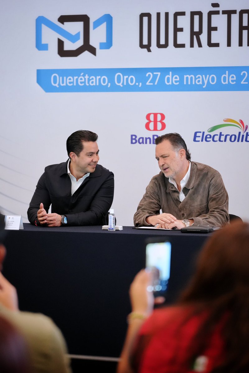 FeliFerMacias's tweet photo. ¡Querétaro no corre…vuela!🏃🏻‍♀️🏃🏽‍♂️🔥

Ya viene el Querétaro Maratón 2026 y miles de corredores volverán a llenar nuestras calles de energía, pasión y orgullo queretano.

¡Nos vemos el 4 de octubre!
#QuerétaroConFuturo https://t.co/xoO7f3t7hL