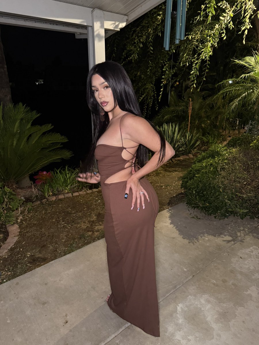 sweeetlovinn's tweet photo. She’s back 💋 https://t.co/fhKGwj4Io7
