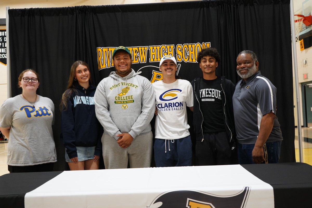 RviewAthletics's tweet photo. 🏆✍️ Raiders Signing Day! 🖤💛

Congrats to these student-athletes!  

🏀 Isabel Chaparro – Mary Washington
🏃 Addison Pascal – Saint Vincent
🏈 Rio Stotts – Clarion
🎳 Bailee Temple – Pitt-Greensburg
🏈 Dominic Williams – Waynesburg https://t.co/Xr7xffF5WP