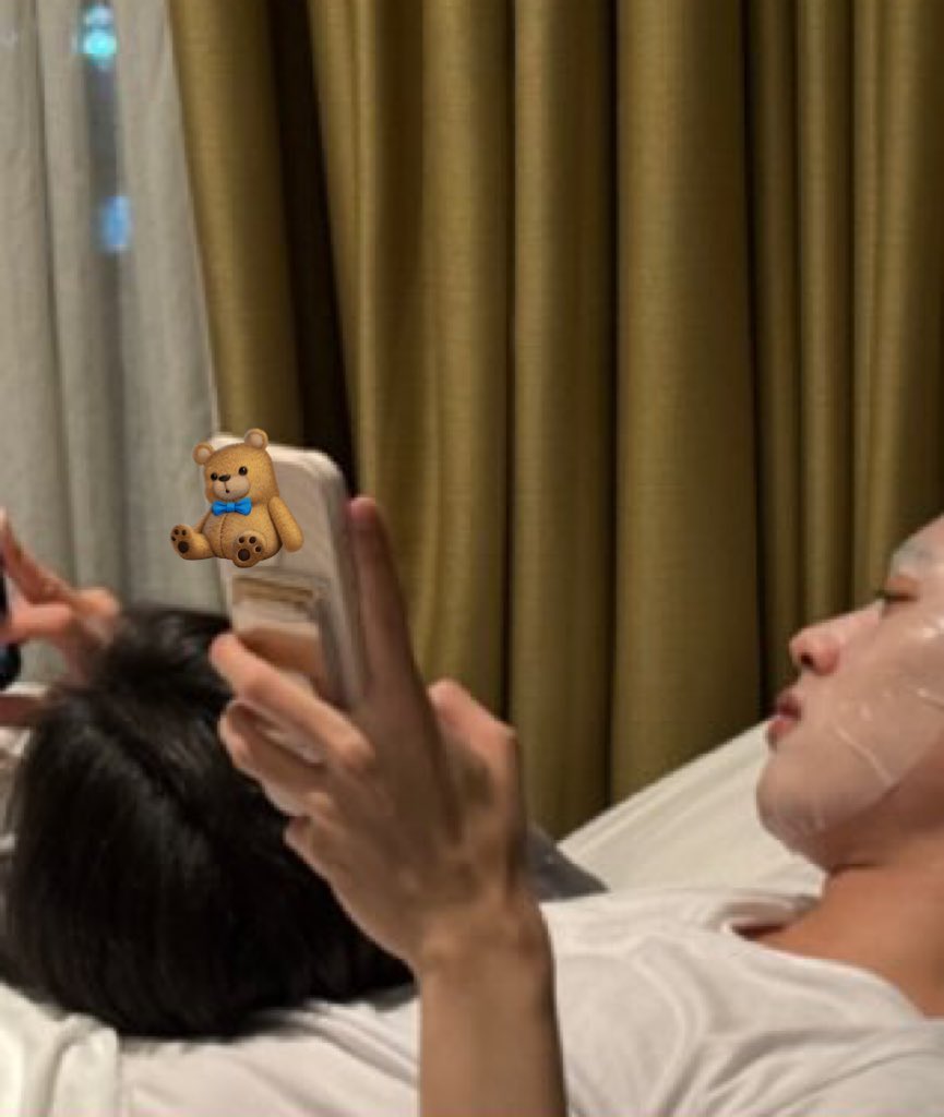 valcrazyforWE's tweet photo. the way Est feels so safe around William 🥺

💬: does P’Est usually act affectionate/clingy with you? 
🎸: plenty of times 
💬: when he does that?
🎸: when he is tired https://t.co/rIkiWKQiH1