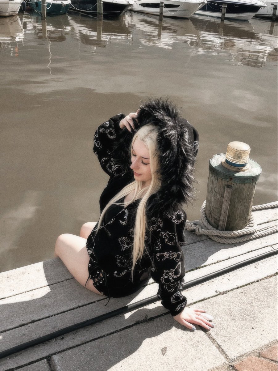 lexlvrgirl's tweet photo. yesterday https://t.co/RoHyzMcY8r
