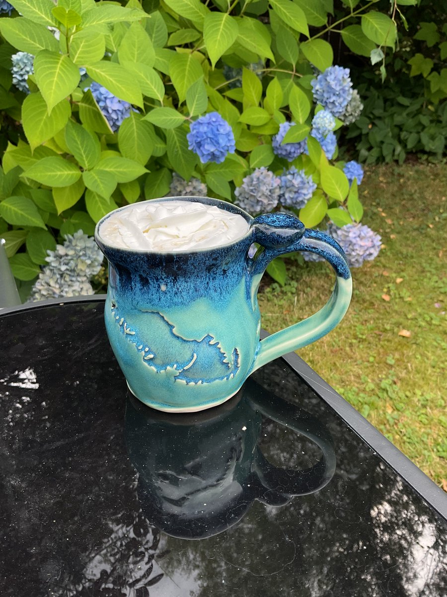 maryanne_pope's tweet photo. @DailyPicTheme2 Today's Theme: Coffee
Coffee in my glorious back yard!
#coffee #simplethings https://t.co/uR6Q1hPxIV