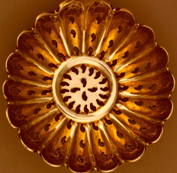 SteitzRebecca's tweet photo. Art of the Day! "Copper Gold Floral". Buy at: https://t.co/VIodKhq33W https://t.co/jNeMETowYD