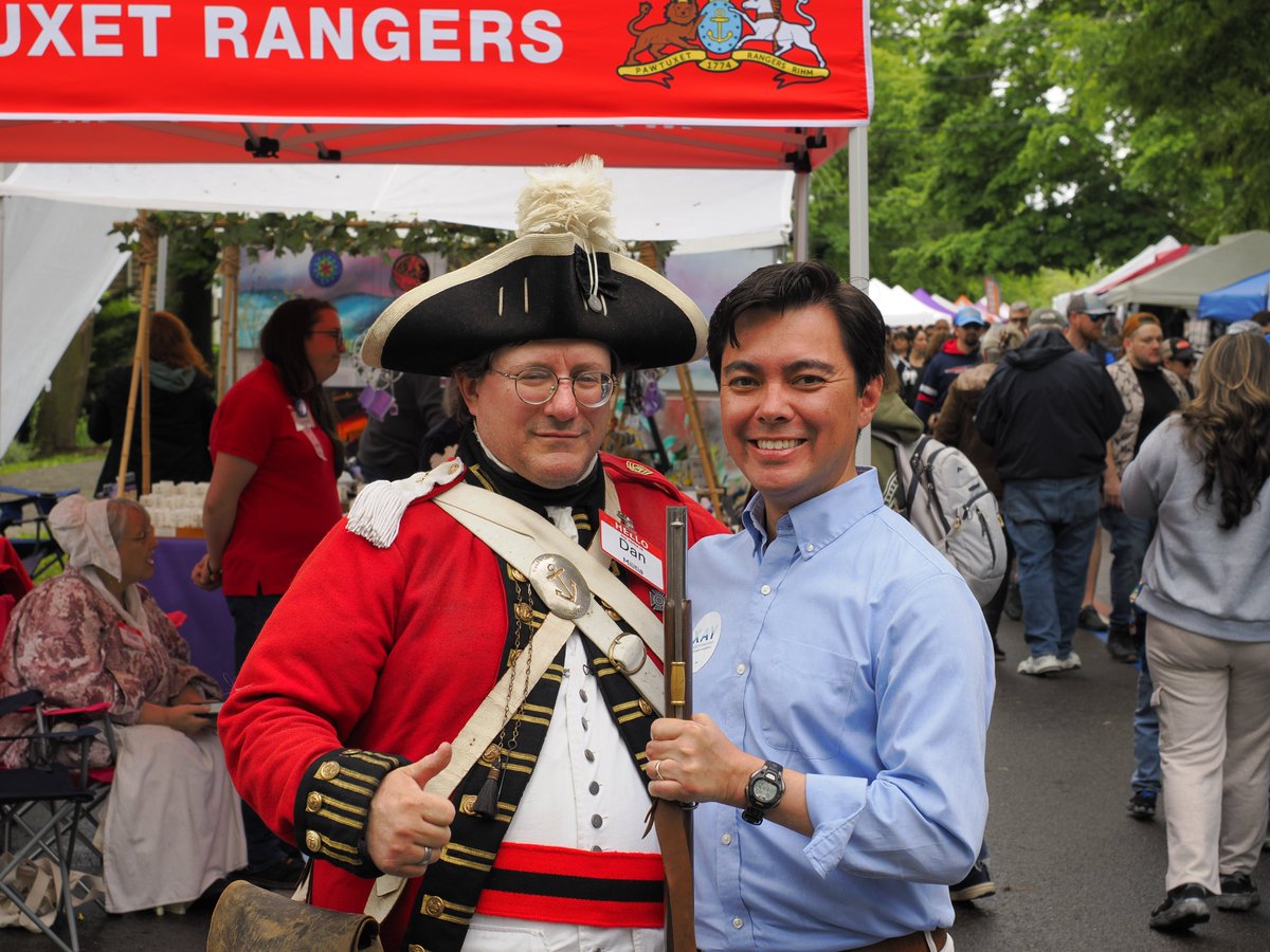 XayForRI's tweet photo. During part of my childhood, my family lived in Pawtuxet Village. Gaspee Days were always the highlight of the year.  It was great seeing old friends during the Arts and Crafts Festival this past weekend! https://t.co/NDIwdzscuV