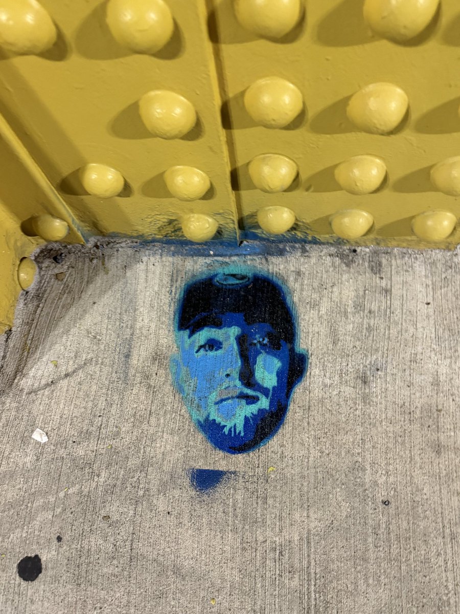Heathers_Photo's tweet photo. Pittsburgh Bridge Street Art @PGHNoContext https://t.co/K5qPqdIb1k