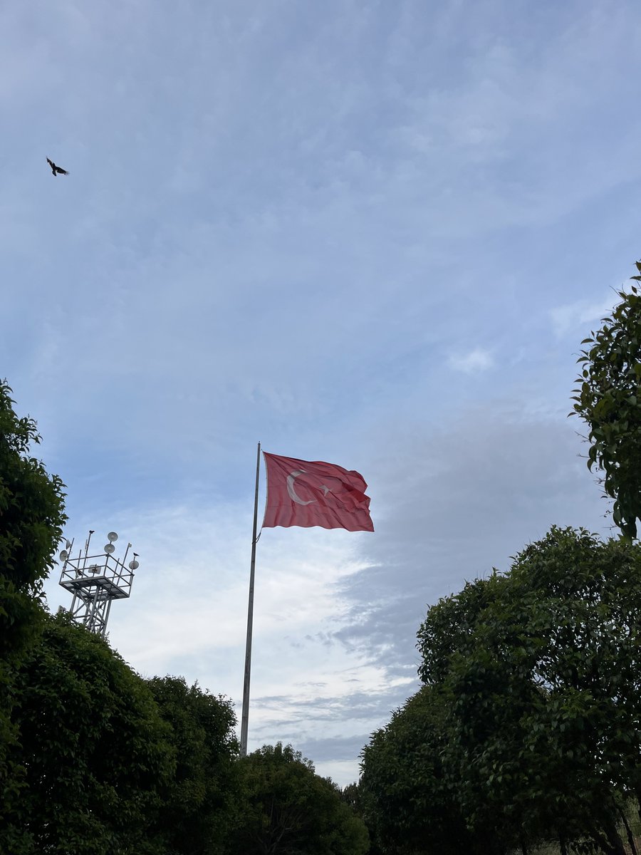citirmerida's tweet photo. tüm Türk düşmanlarının aq şu bayrağın güzelliğine bakın. https://t.co/YUQBexnUE3