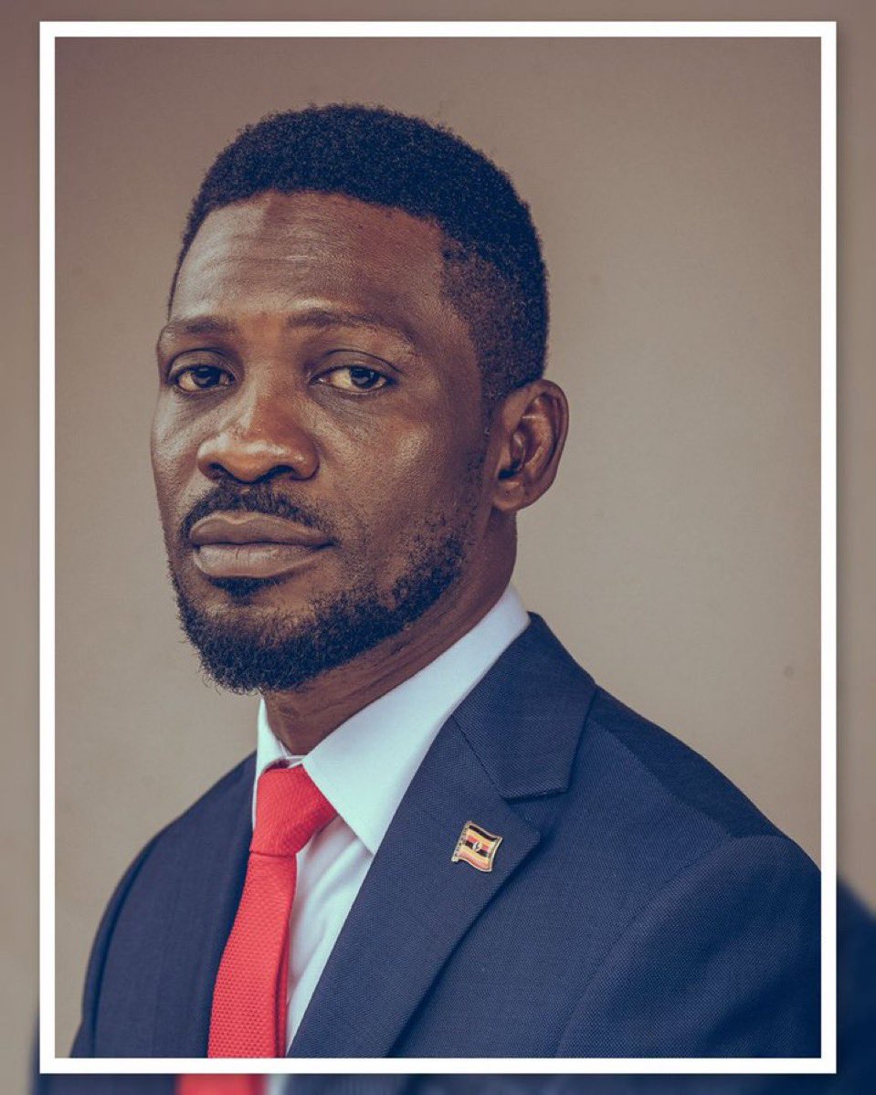 Lutherstyles1's tweet photo. Amoment of remainder of H.E President Ssentamu Robert kyagulanyi  the legal president of Uganda. https://t.co/nkZwNhTGOh