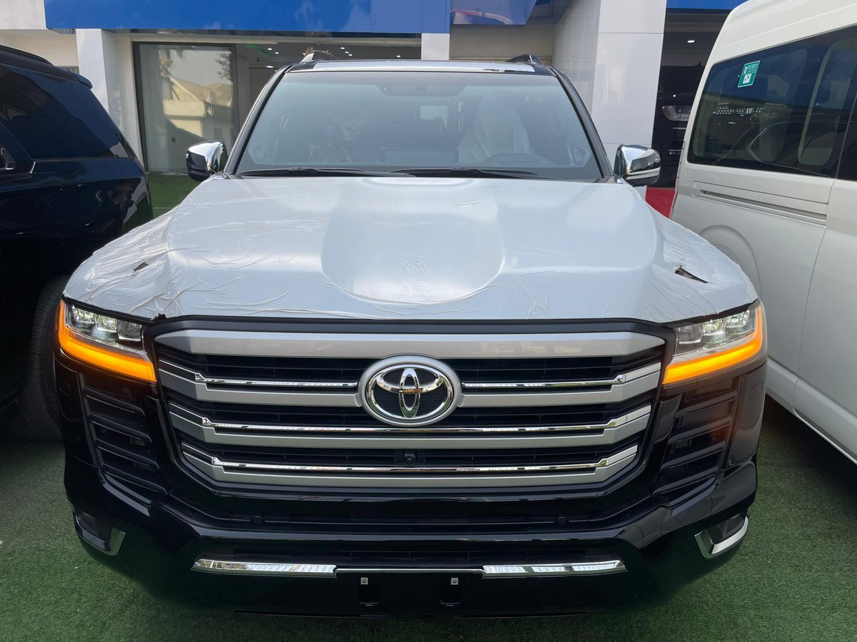 dandgautosabj's tweet photo. Brand new 2025 Land Cruiser VX.R Twinturbo V6 fullest option
Brand:Toyota
Price:#217M💰
Custom Duty:✅
Nationwide Delivery:✔
Whatsapp/call:08075158161 

#abuja #viral #trending #exploremore #lagos #naijacommunity #abujatwittercommunity #foryou https://t.co/SbLHJSopl6