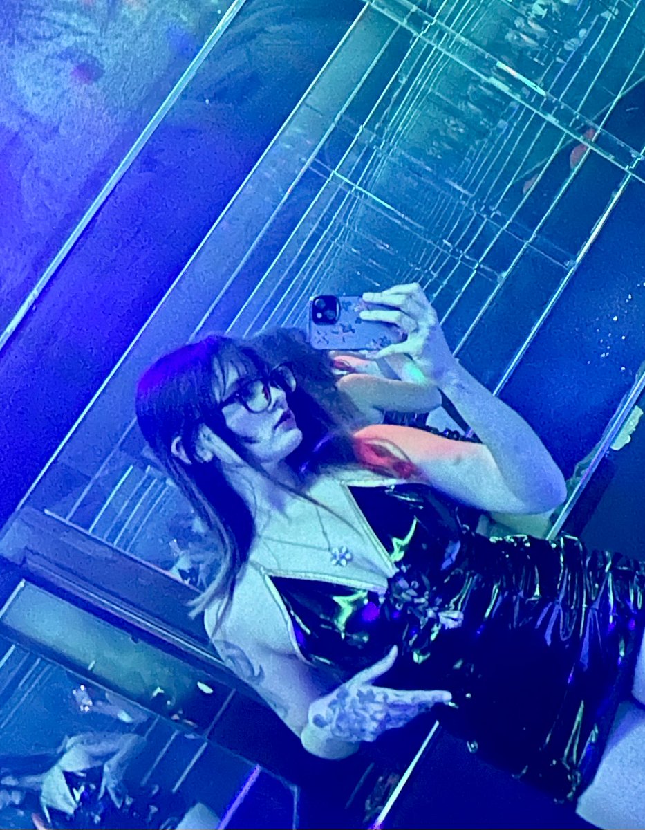 CherryLove2005's tweet photo. Like my midnight ballerina outfit 
#nsfw #tease #love #outfit #stripper #midnightbalerina #onlyfans https://t.co/OyzRvqzOU5