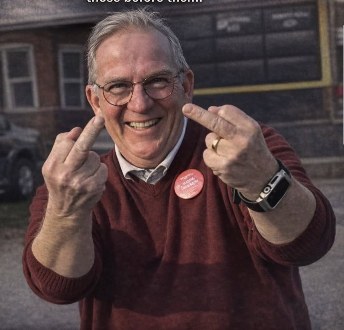 TinaMombie's tweet photo. Things Albertans will be considering when Oct 19 rolls around 
 1) https://t.co/sq3cZOPyC0