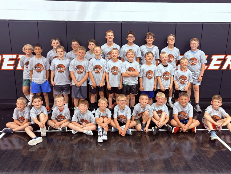 lccschools's tweet photo. LCC Youth Boys Basketball Camp finished up a couple days of hard work today! Very fun, energetic, and hard working group! 🐻🐻🐻 https://t.co/XFFbC3v8Vz