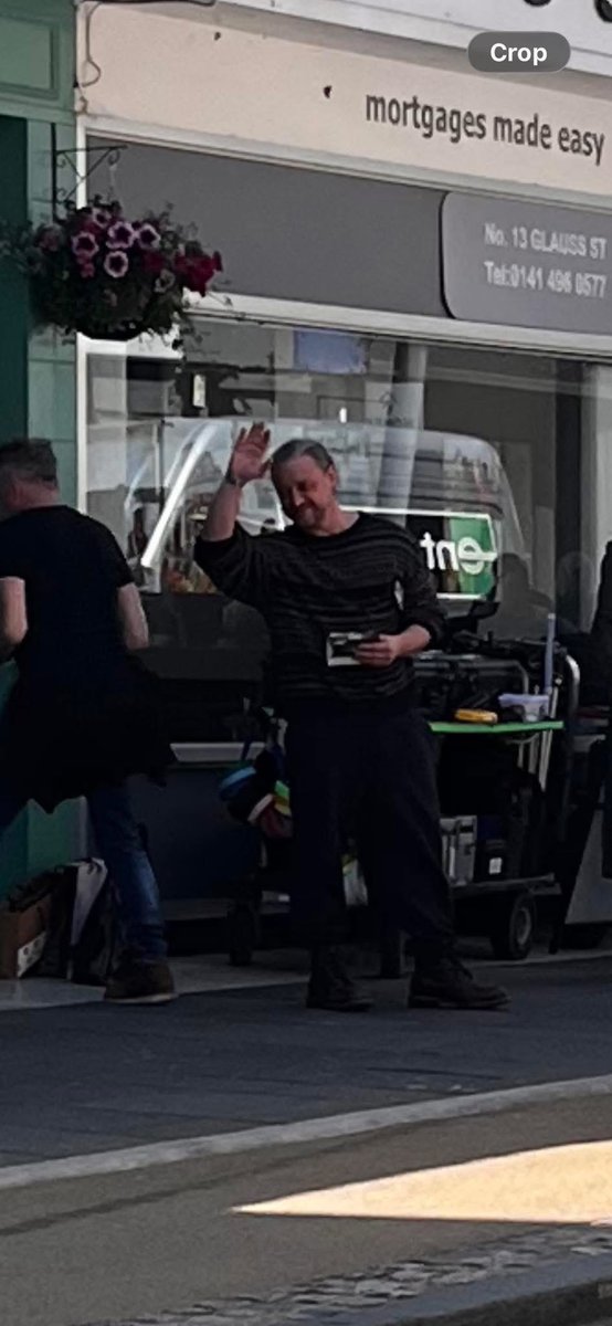 mcavoyfiles's tweet photo. James McAvoy at the set of ‘MEANTIME’ in Stirling, UK today! https://t.co/RdpGcrtV6U