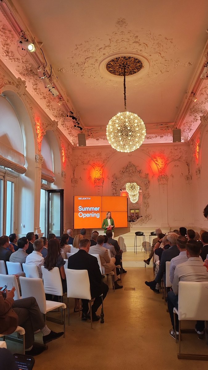 chr_hofer's tweet photo. 2 Jahre @SelektivMedia 🎂 🥳 https://t.co/u2tMkbrzTk
