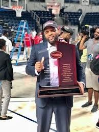 defendernetwork's tweet photo. Leadership shows up before the title. Shyrone Chatman is steadying TSU basketball through change. What proves someone is ready to lead?

@shyronechatman
@TSUMensHoops
 @theswac
@TXSOTigers
@BlackBallSports
@BlackCollegeExp

https://t.co/9ozr2lzFMI https://t.co/fNdHHTwkEV