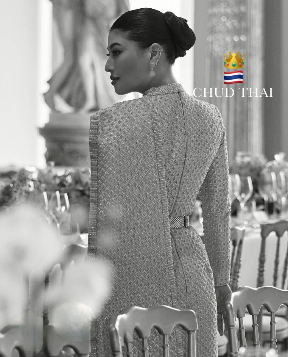 KJuttima's tweet photo. 🇹🇭 THAI NATIONAL ATTIRE (Thai Siwalai), #chudthai #traditionalthaicostume #thaiheritage ; 👑 HRH Princess Sirivannavari Narirat Rajakanya 🙏💓 https://t.co/Rl4PCGIcpk