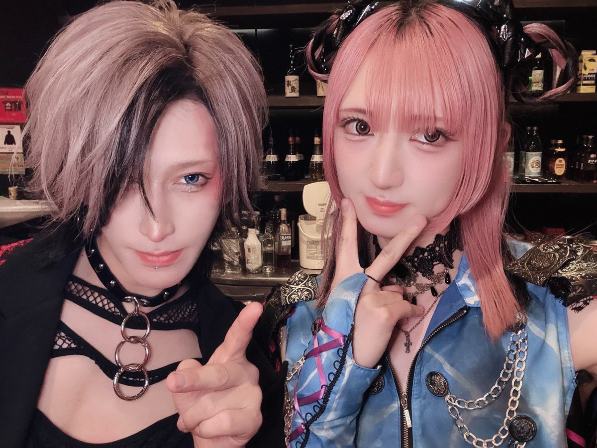 Seira tweet media