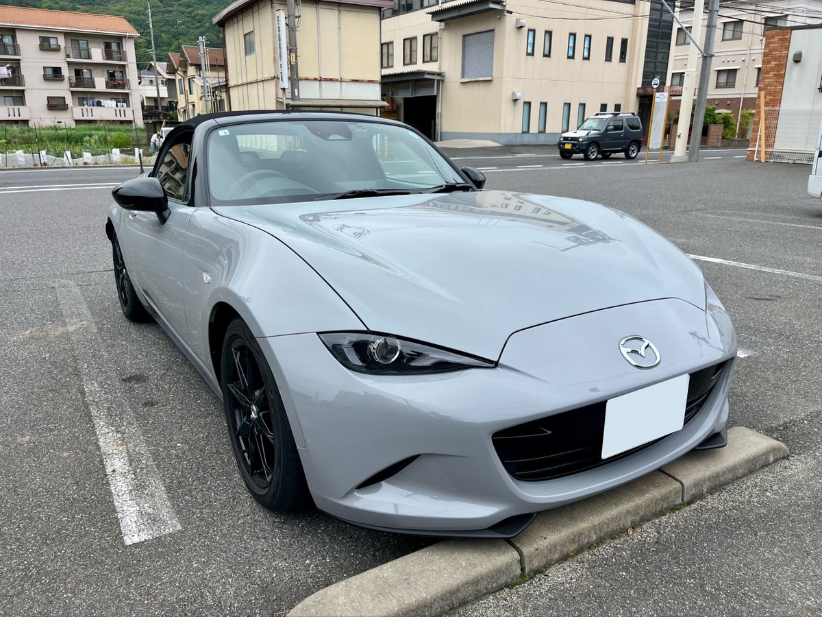 KeisukeFD3S's tweet photo. 車高調入れました。
今回は乗り心地重視して最近リニューアルされたHKS HIPERMAX Sにしてみました。
車高はとりあえず推奨値（初期値）のまま、Fr38mm.Rr33mmダウン。
近所を走る分には乗り心地は、NRA純正ビルシュタインよりいいと思います。 https://t.co/R13Av71MVW