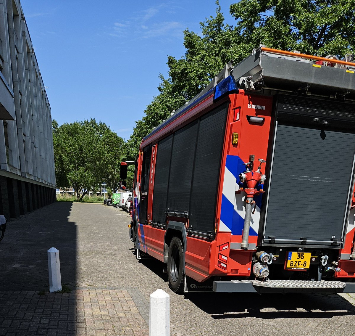 JKCTech's tweet photo. "Gaslek tegenkomen bij klant" kan ook weer van de bucketlist af zullen we maar zeggen 😂😂 https://t.co/D9r7XZSgnK
