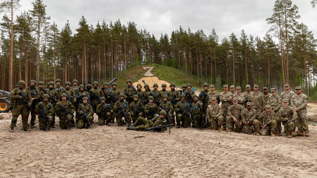 USArmyEURAF's tweet photo. U.S. Soldiers and Estonian Defence Forces restored the historic Petseri Southern Camp in Võru, Estonia to preserve a landmark with deep roots in Estonia’s military heritage. 💪🪖

Learn more 👇: https://t.co/rbtosYdWL7

#SpringStorm #ThisIsUSAREURAF #WeAreNATO @VCorps https://t.co/MQHOPTQ0xK