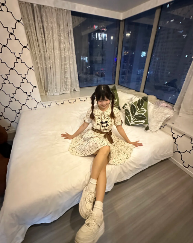 ruka_rukaura's tweet photo. ライブ終わりにそのままラブホに来ちゃいました🥺 https://t.co/AWnk10XmJ0