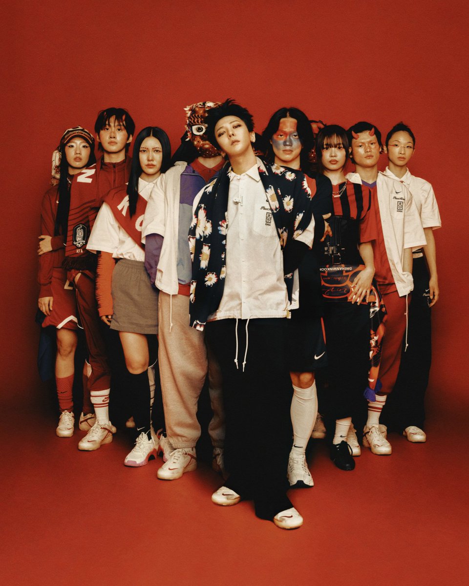 vsrsus's tweet photo. The South Korea and G-Dragon collab is fire. https://t.co/oBWkEyKwdy