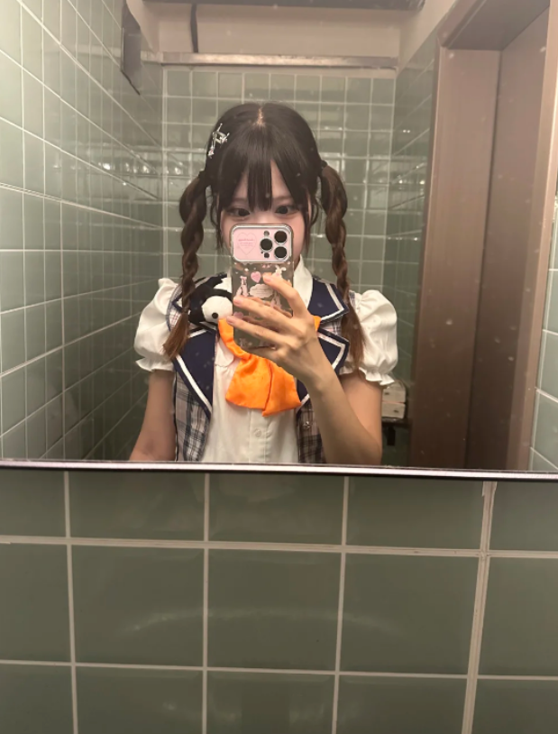 ruka_rukaura's tweet photo. ライブ終わりにそのままラブホに来ちゃいました🥺 https://t.co/AWnk10XmJ0