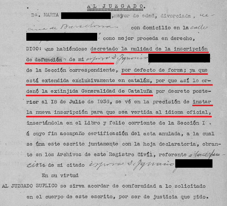 XCatalunya's tweet photo. Alerta a aquest document que ha trobat l'Albert Claret ( @quercinus )

L'Estat franquista va declarar nul·la la inscripció de defunció d'un home. El motiu oficial, per escrit: estava redactada en català.

El document prové d'una recerca genealògica. És l'escrit d'una vídua adreçat al jutjat.

El seu marit havia mort l'octubre del 1938. La defunció es va inscriure al Registre Civil en català, tal com es feia llavors a Catalunya.

Quan van arribar les noves autoritats, aquella inscripció es va declarar nul·la. La fórmula que apareix al document és literal: nul·litat «por defecto de forma». 

El defecte de forma era l'idioma.

A partir d'aquí, la vídua no tenia cap altra sortida que demanar, per escrit i suplicant al jutjat, que tornessin a inscriure la mort del seu marit perquè fos «vertida al idioma oficial».

Això no va ser la decisió aïllada d'un funcionari. Era la norma. L'agost del 1938, una ordre del Ministeri de Justícia del govern de Burgos va establir que es consideressin nul·les i sense valor legal totes les inscripcions dels registres civils «que se hallen practicadas en idioma o dialecto distinto al idioma oficial castellano».

Un home s'havia mort. Ningú ho discutia. El que sobrava era la llengua del paper. I la càrrega de resoldre-ho va recaure sobre la vídua: havia de demanar a l'Administració que tornés a inscriure, en castellà, una mort que ja constava.

A la Newsletter d'Antiburocràcia Catalunya parlem de temes legals i fiscals però també expliquem històries com aquesta i connectem els dos mons. Al primer comentari et deixo l'enllaç on apuntar-t'hi de franc