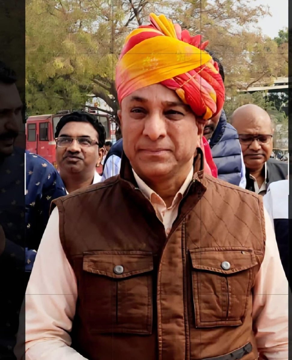 TejalTimes's tweet photo. जोधपुर - रिटायर्ड एडिशनल एसपी दशरथ सिंह चारण ने अपने जोधपुर स्थित आवास पर किया सुसाइड। 
@PoliceRajasthan @RajPoliceHelp https://t.co/vp09wNjoqw