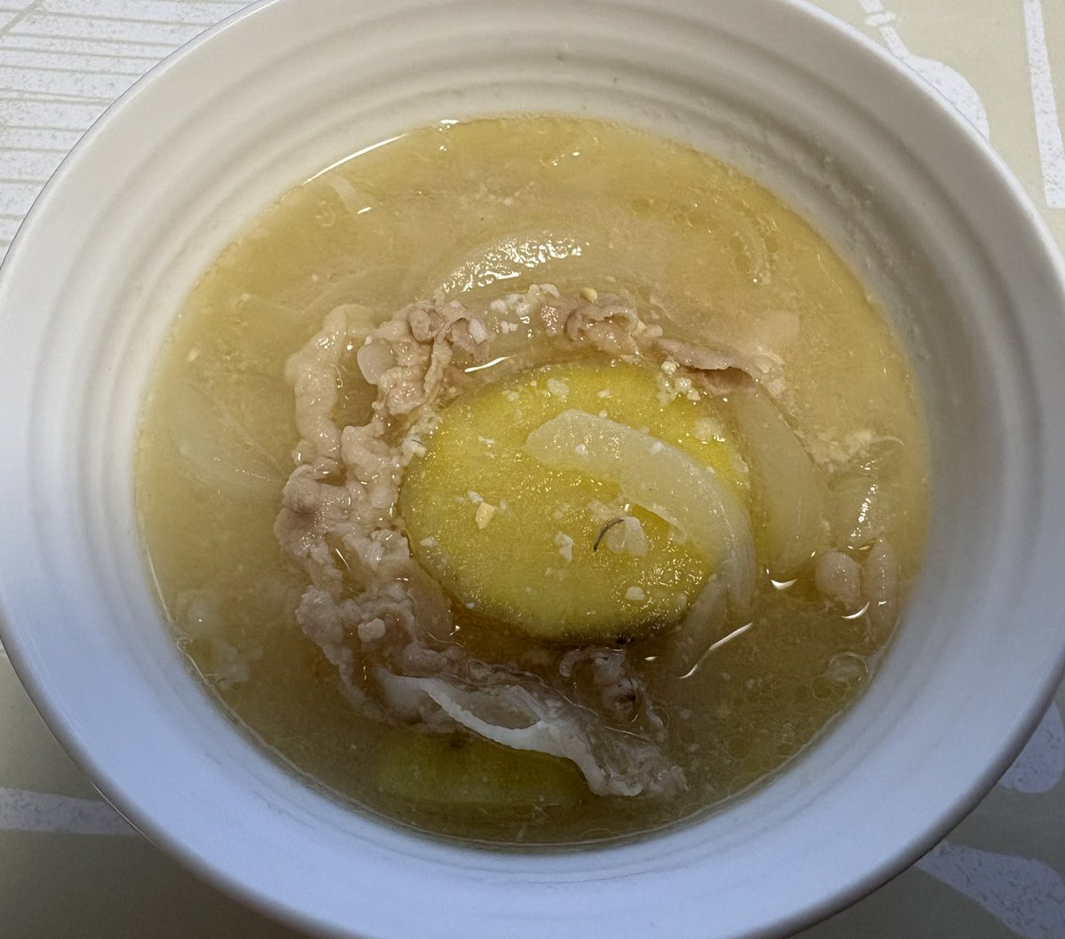 しなもろーる tweet media