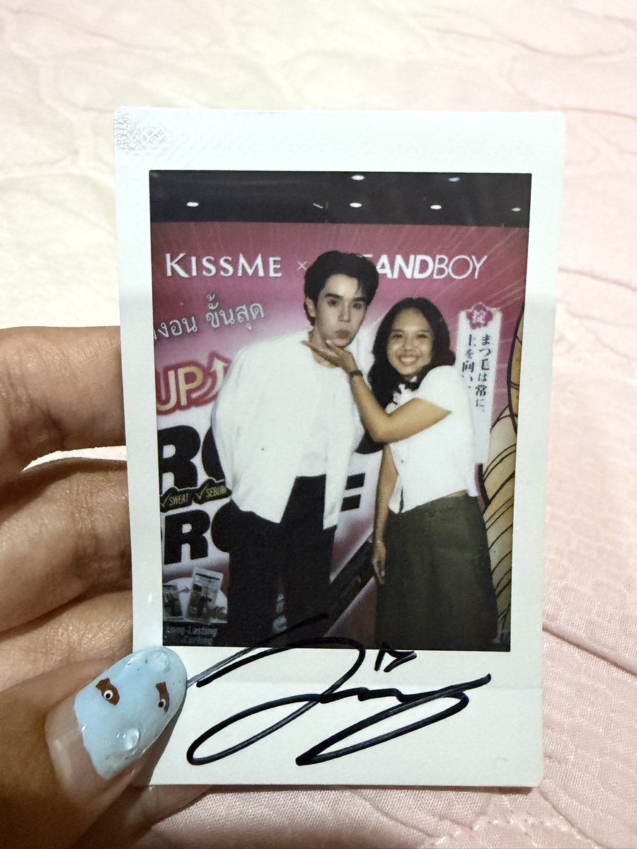 fulfilments_'s tweet photo. พ้มมาาา ! ดวงหมดละมั้ง 🥹 
ขอบคุณพี่จิมที่ชู้สค้าบ แต่ไม่เล่นเลย มือสั่นมากก 555555555 

(ขอบคุณภาพสวยๆจากพี่ๆหน้างานคับ) https://t.co/og0r8AzVN1
