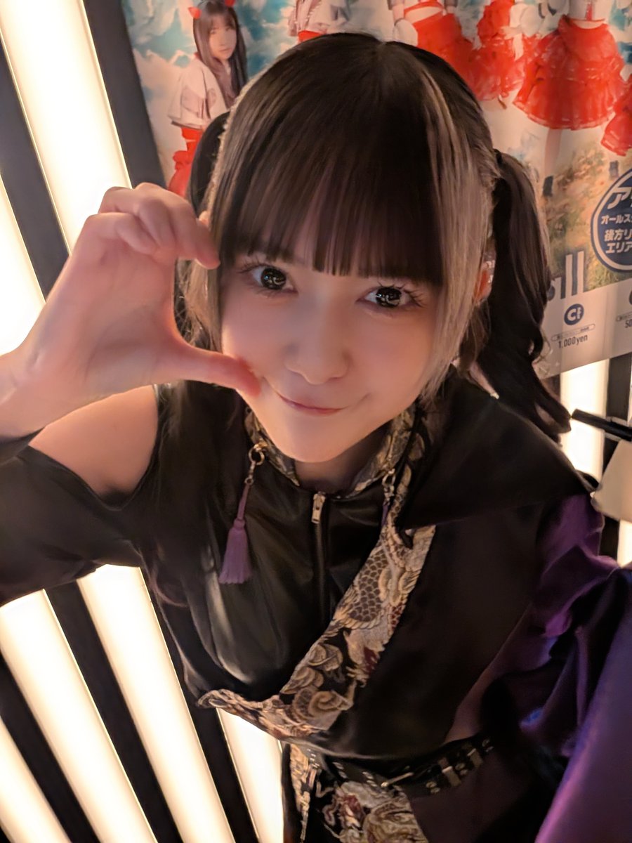 チェキツイ！ 初特典会芸人の話と行きたいライブの日程が重なった話