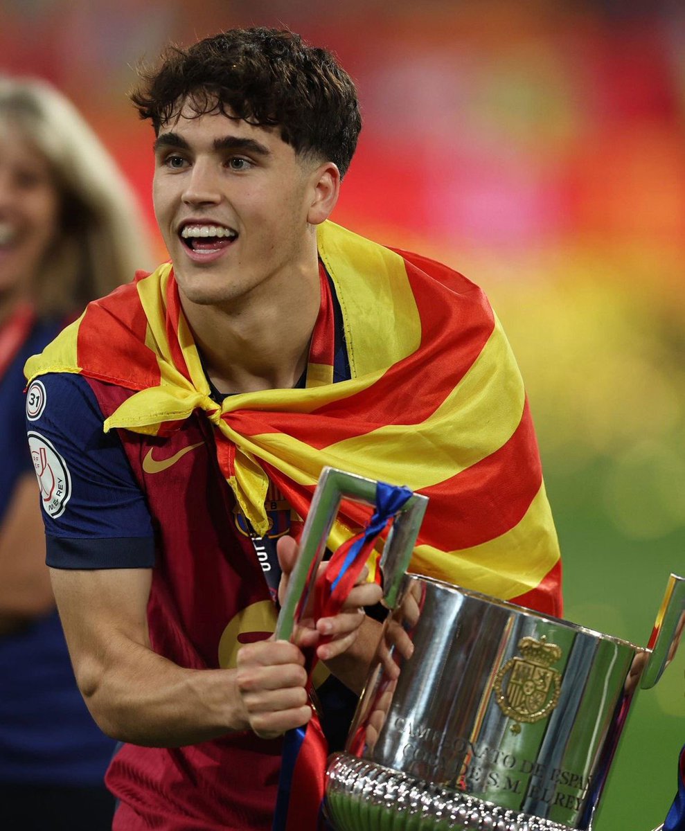 raphaelsw2's tweet photo. @YihiRM Cuánto daño les hizo ver que unos niños salidos de la masía los humillara sin parar, a los nuevos galácticos, los que iban a dominar Europa, entendible que los madridistas sigan llorando, no entienden como es la manera correcta de apostar por canteranos 🤷‍♂️🤷‍♂️🤷‍♂️ https://t.co/mHeQ0O6KDY